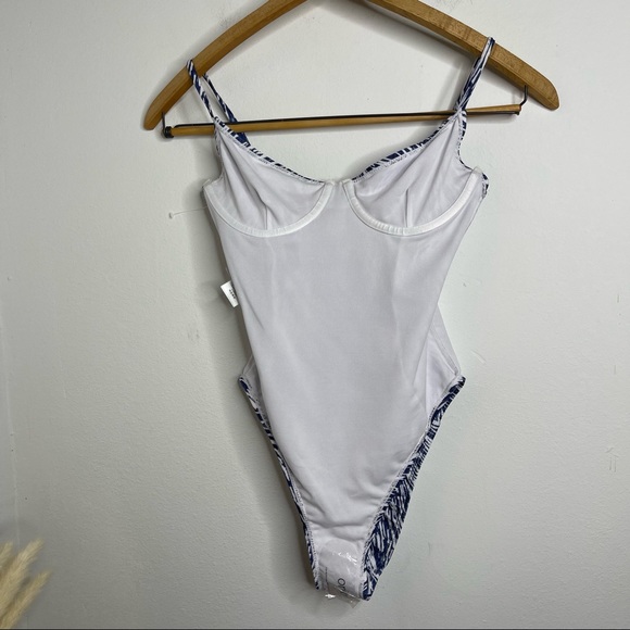ONIA Chelsea One-Piece Swimsuit Size M - Picture 11 of 16